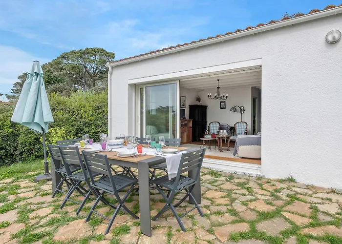 Semesterbostad Maison Pour 8, Vue Mer, 400m De La Préfailles